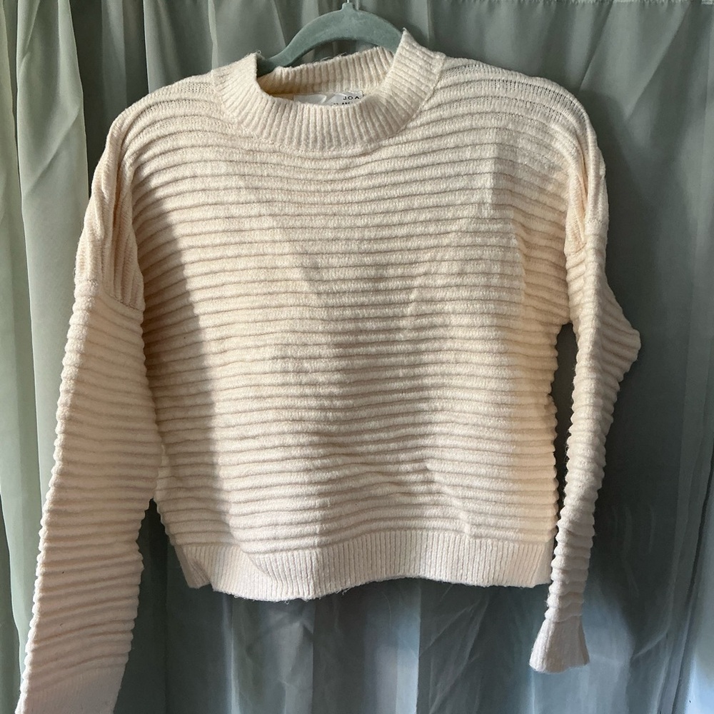Anthropologie J.O.A. LA Women's Cream Ribbed Sweater Size m